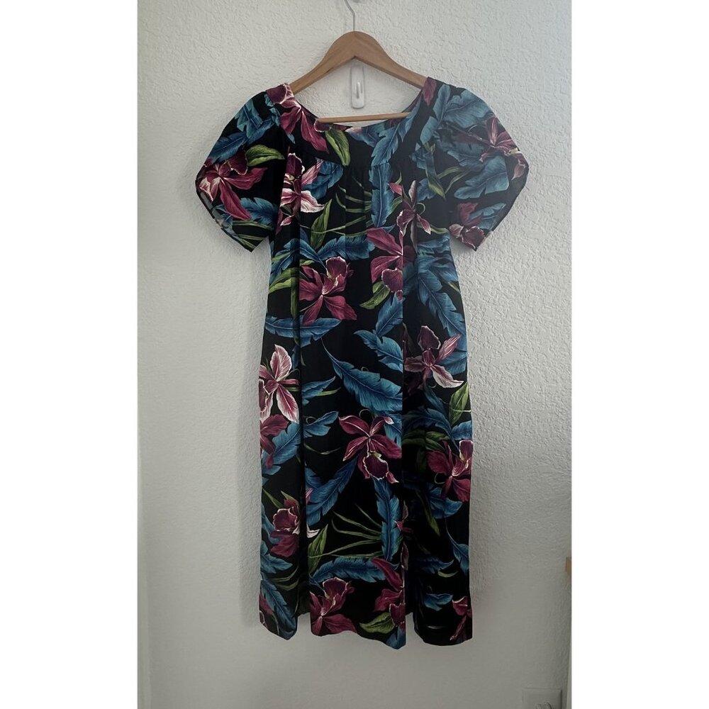 Hilo Hattie Dress Womens M Floral Orchid Tropical Hawaiian Resort‎ Hawaii Made